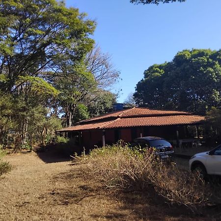 הוילה Sitio Bemtevi - Jockey Camping - Uberlândia מראה חיצוני תמונה